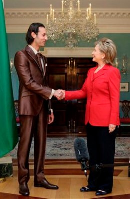 Hillary gets a load of Mutassim Qaddafi